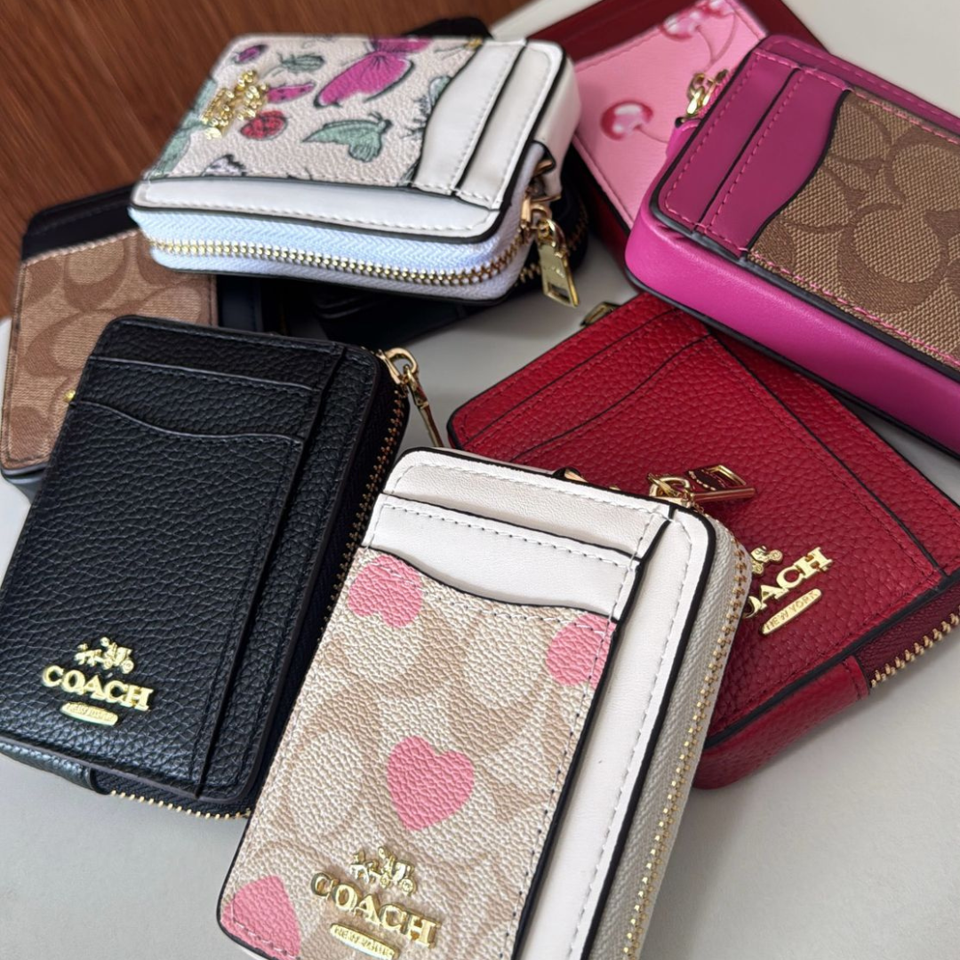 COACH ZIP CARD CASE