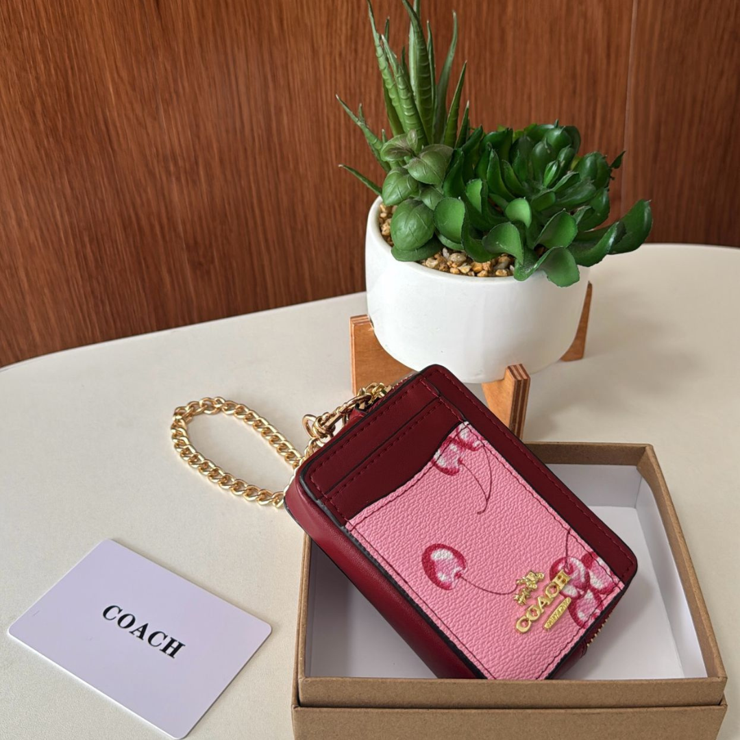 COACH ZIP CARD CASE