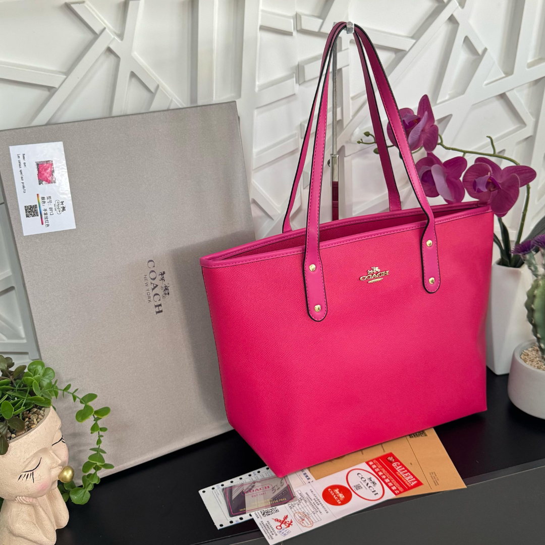 COACH TOTE